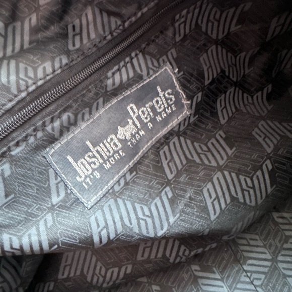 Joshua Perrets Weekender Duffel Bag - Picture 4 of 4